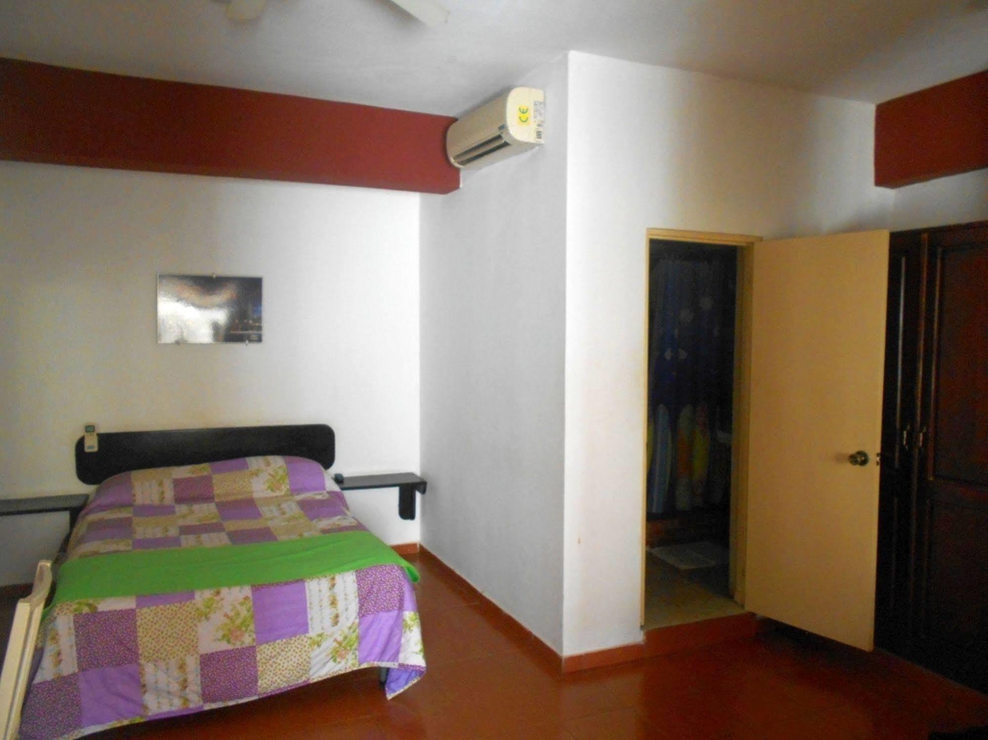 Hostal Condo-Parque Santo Domingo Eksteriør billede