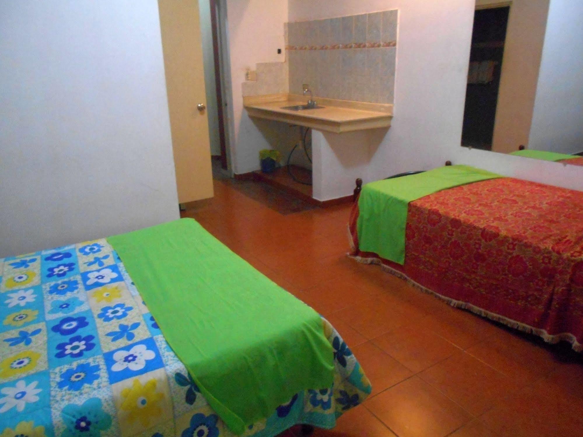 Hostal Condo-Parque Santo Domingo Eksteriør billede