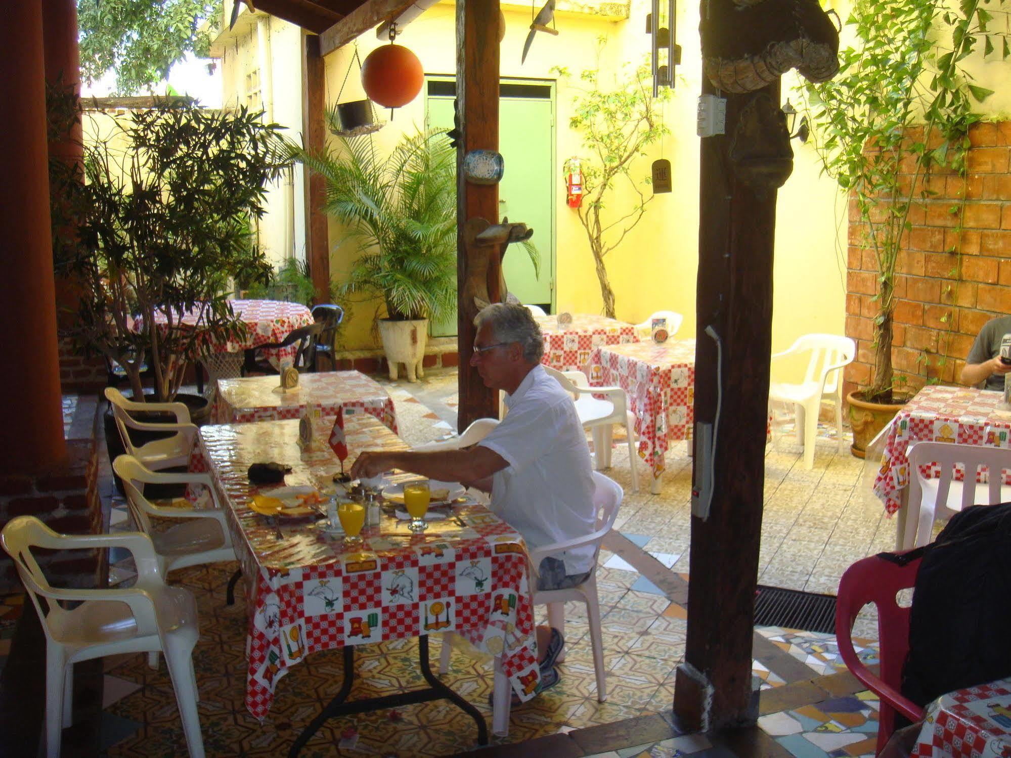 Hostal Condo-Parque Santo Domingo Eksteriør billede